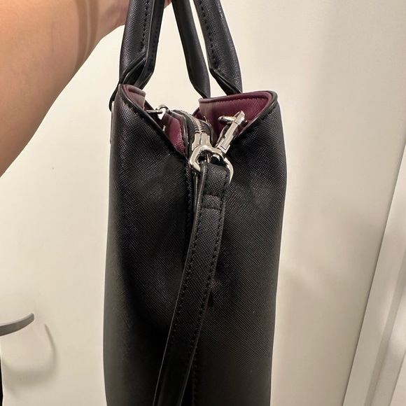 adlo black hand bag - Picture 2 of 4